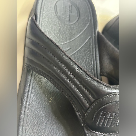 FITFLOP WALKSTAR BLACK LEATHER WOBBLE BOARD WEDGE FLIP FLOP SANDAL 10 - Picture 3 of 6